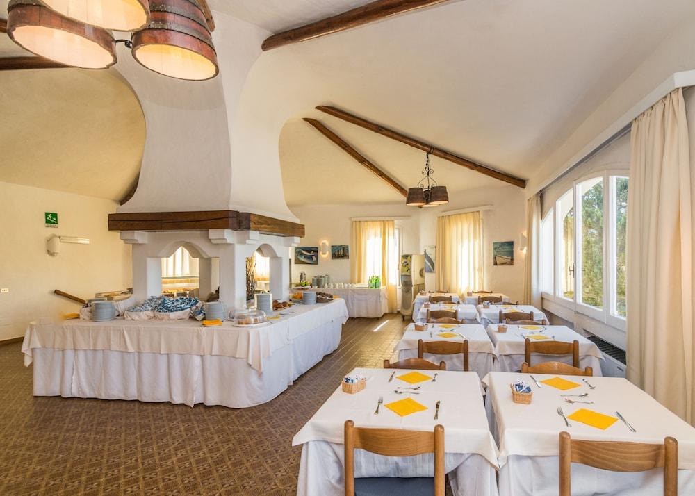 Hotel 3 Botti Baja Sardinia Εξωτερικό φωτογραφία