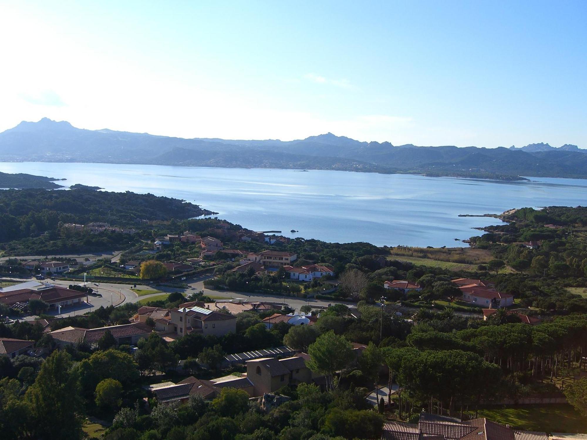 Hotel 3 Botti Baja Sardinia Εξωτερικό φωτογραφία