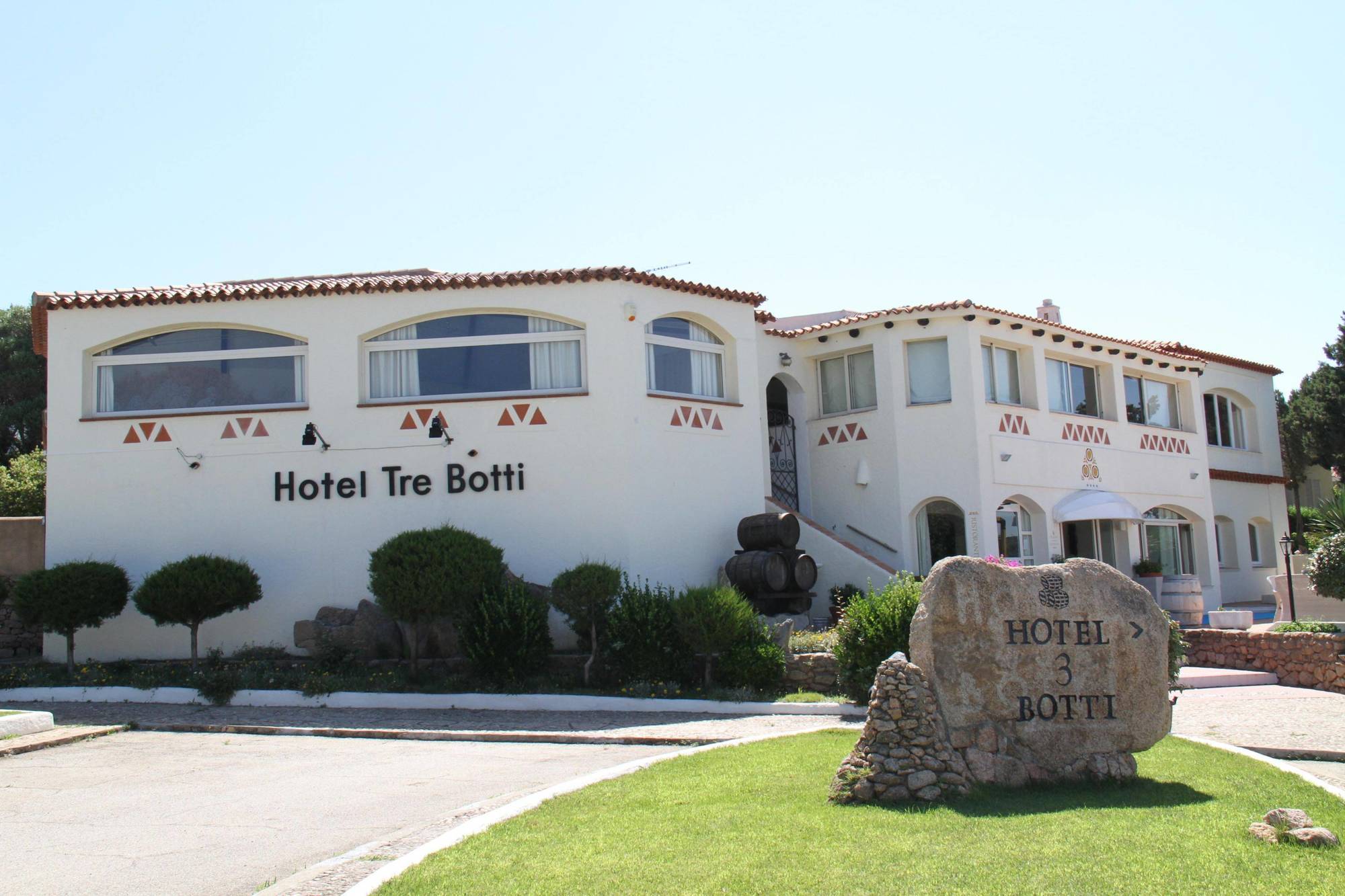 Hotel 3 Botti Baja Sardinia Εξωτερικό φωτογραφία
